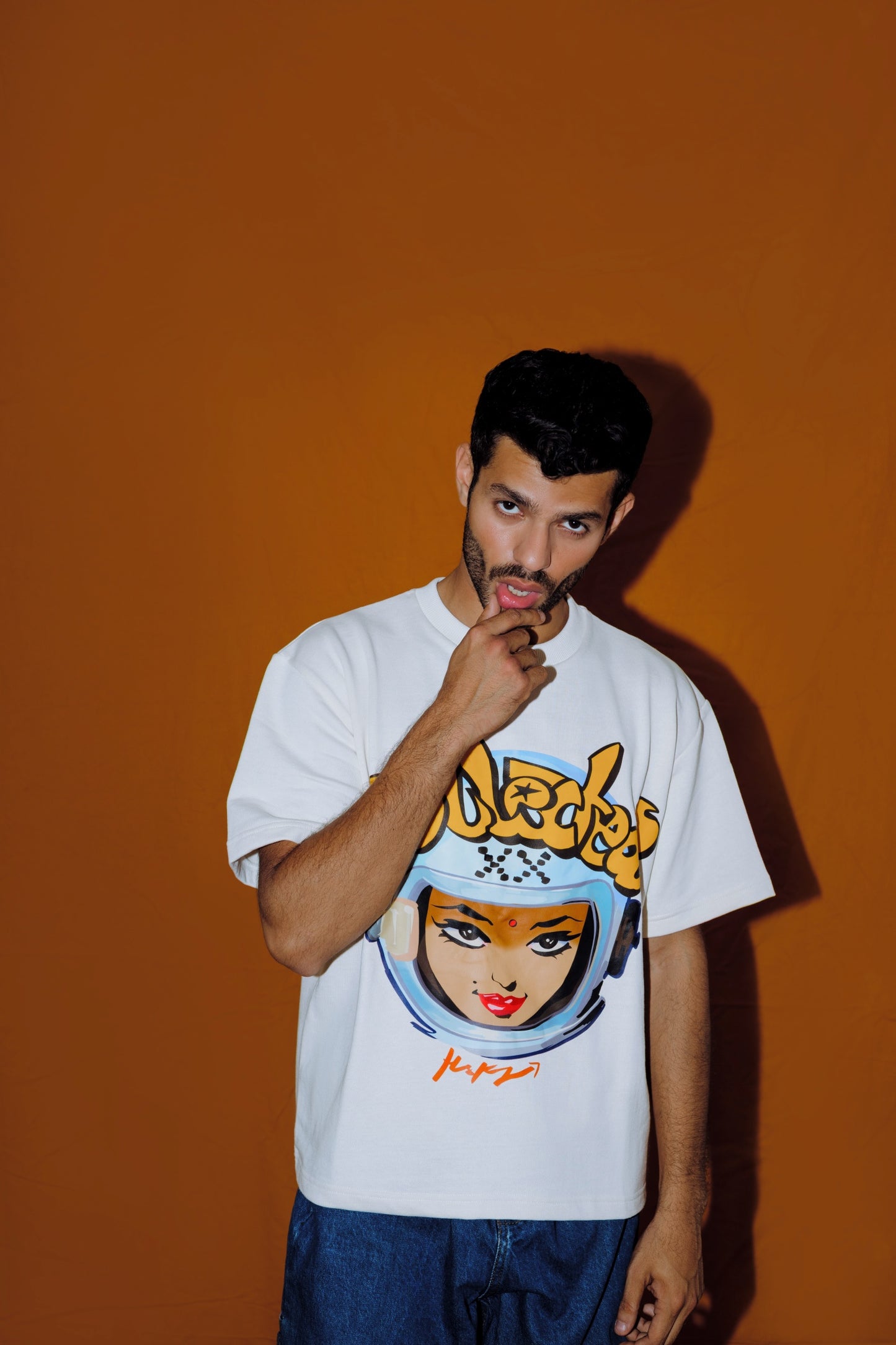 Yasmine Graphic T